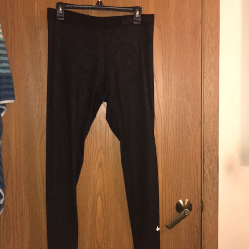Nike Pro leggings